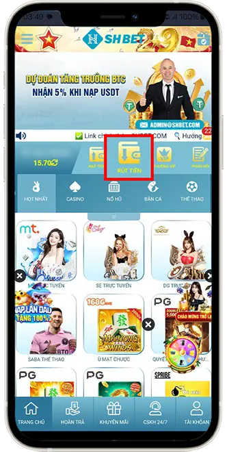 Bước 1: Tại trang chủ chọn mục RÚT TIỀN
